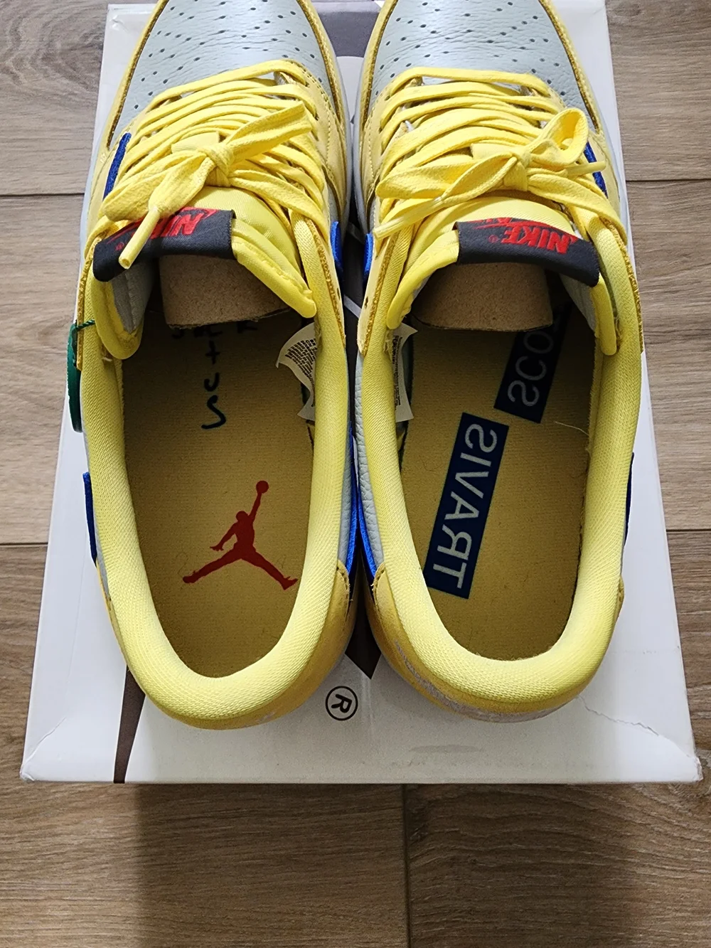 Travis Scott Canary Jordan 1 Lows